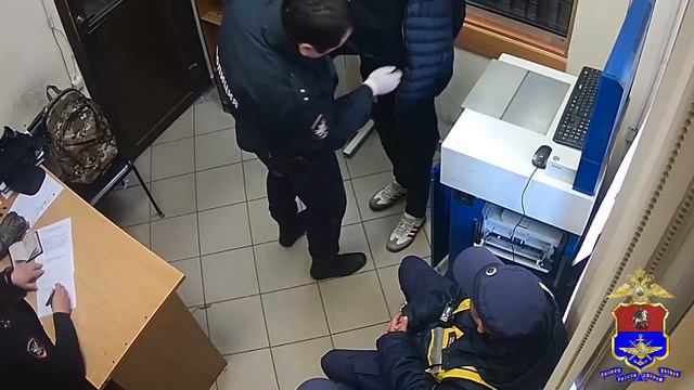 В Москве на Белорусском вокзале транспортная полиция изъяла у наркокурьера свыше 1 кг мефедрона