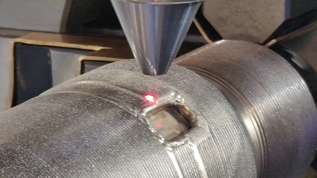 Лазерная наплавка штока открывания челюсти экскаватора KOMATSU PC2000-11