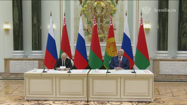Заявления и ответы на вопросы Владимира Путина и Александра Лукашенко для СМИ