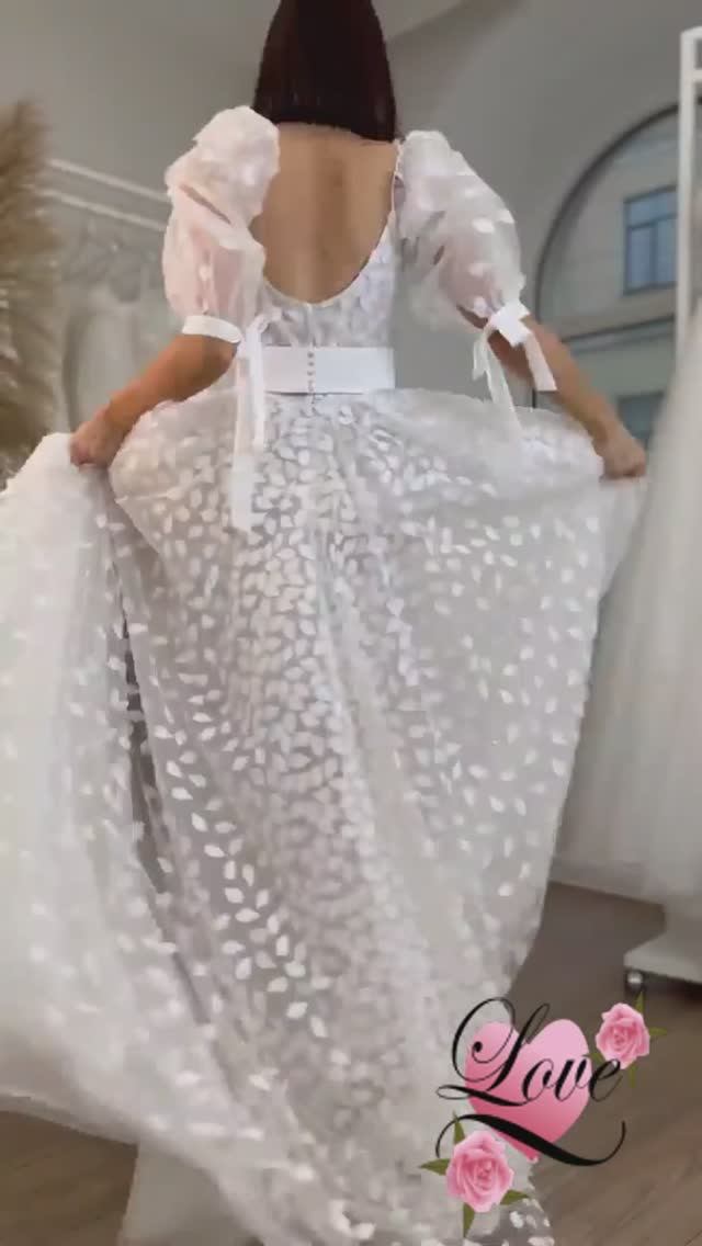 Стильные свадебные платья