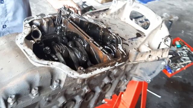 Hồi sinh Toyota Crown sau 30 năm P2 - gara Cường Nguyễn