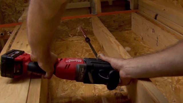 Мощная Угловая дрель Milwaukee® M18 FUEL™ для сверления большим диаметром сверлами и коронками