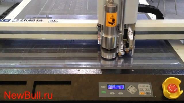 RC03- планшетный режущий плоттер - резка - раскрой 3-х слойного оргстекла толщиной 1.5 мм