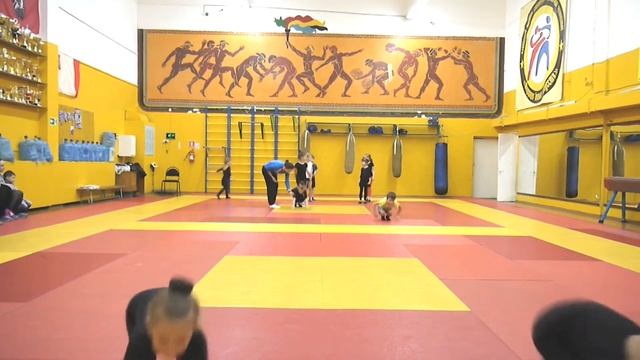 Акробатика МК дети 5-7 лет