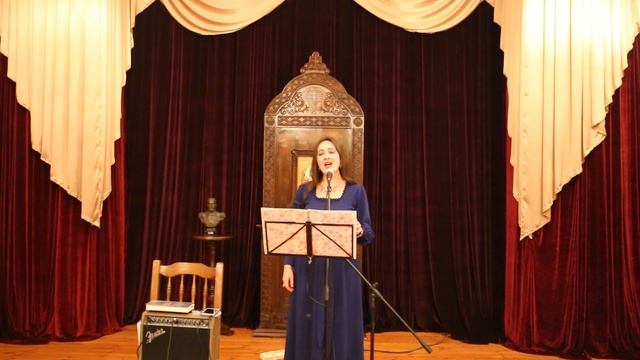 Светлана Дзансолова - ПАДАЕТ СНЕГ ("В синих конвертах с помеченным адресом...")