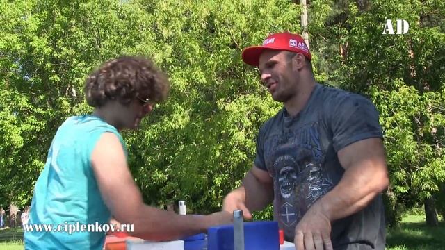 ARMWRESTLING CYPLENKOV DENIS WORKOUT FOR TOP 8 MOTIVATION