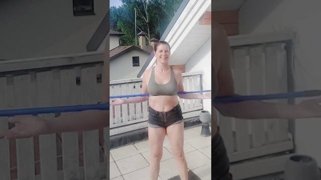Упражняемся с гимнастической палкой