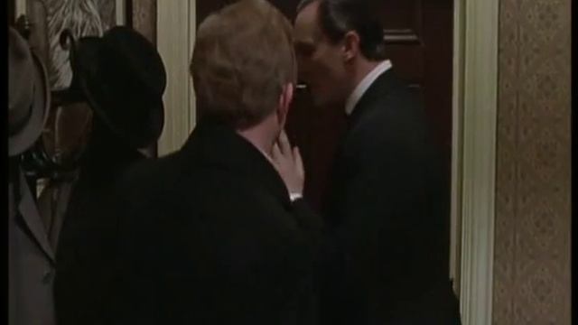 Sherlock Holmes meets Basil of Baker Street