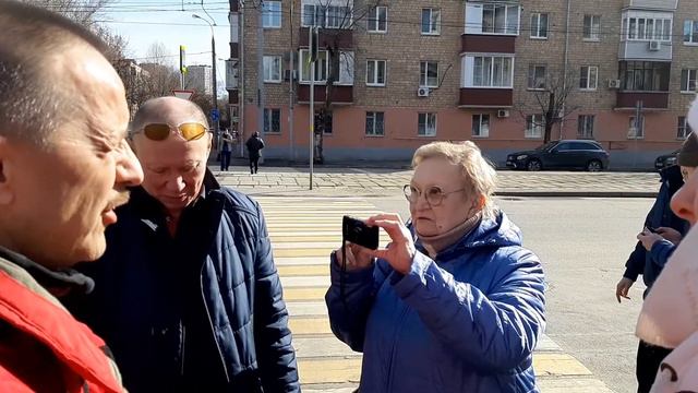 Москва Перово! 3 апреля 2021 года очередной глупый обход главы управы Перово Филиппова5