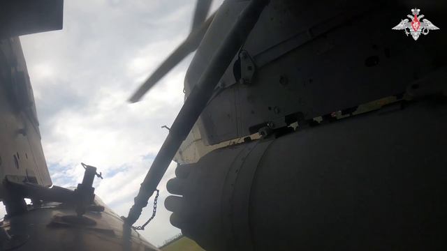 Экипаж вертолета Ка-52 поразил опорный пункт и живую силу противника