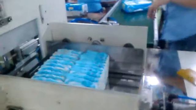 Máquina empaquetadora de pañales semiautomática para bebés a buen precio