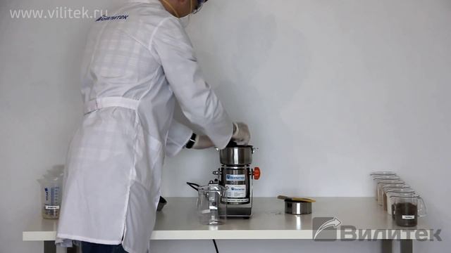 Измельчение различных материалов ножевой мельницей VLM-6