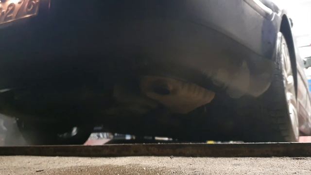Vw phaeton V10 TDI exhaust sound and revs