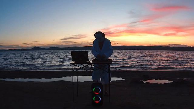 DJ DOWN - DJSet Закат Live №36. Безумие на Беле:)