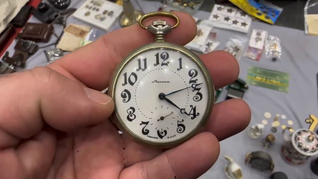 "Сокровища барахолки: Уникальные находки по смешной цене! Открываем сокровищницу прошлого"