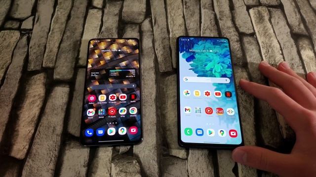 Samsung Galaxy S21 vs Samsung Galaxy S20 FE - Which One Should You Buy in 2021?