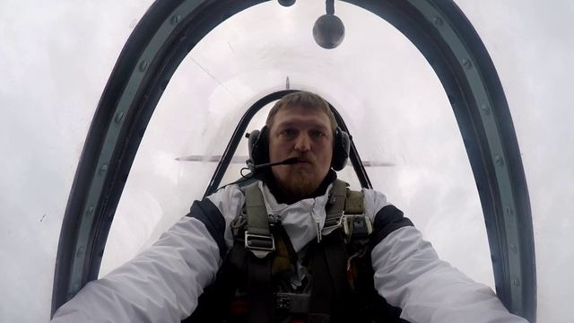 ЯК-52 полет успешный.