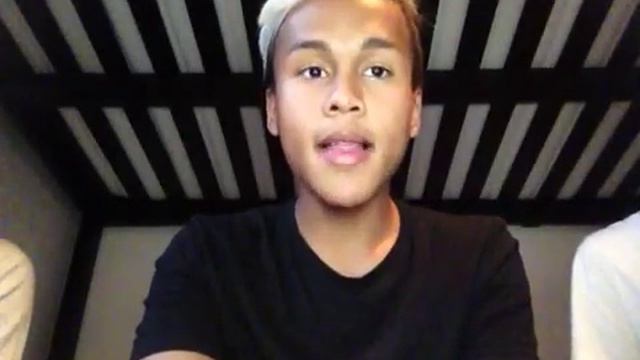 Lady Gaga "Applause" Ukulele cover