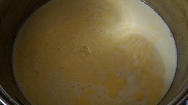 Творожный сыр с укропом и базиликом