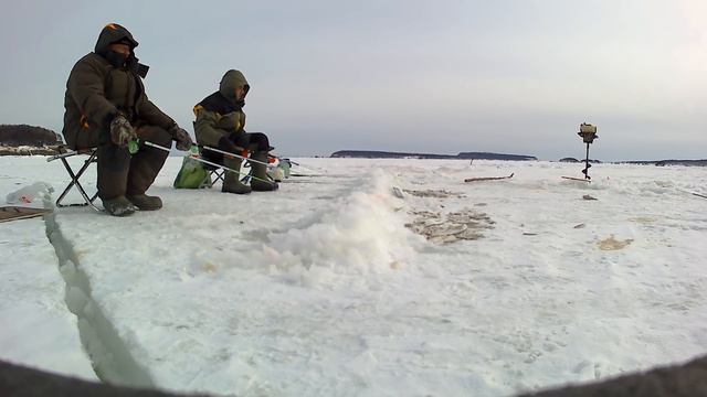 Корюшка Зимняя рыбалка. Отдых на море в зимнее время!!!