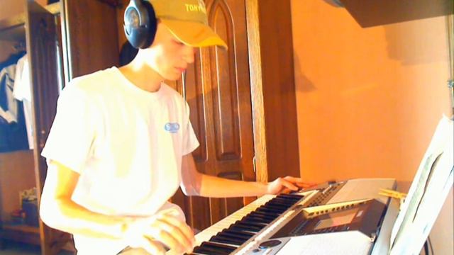 Bram Lammens - Trance anthems on keyboard [HD]