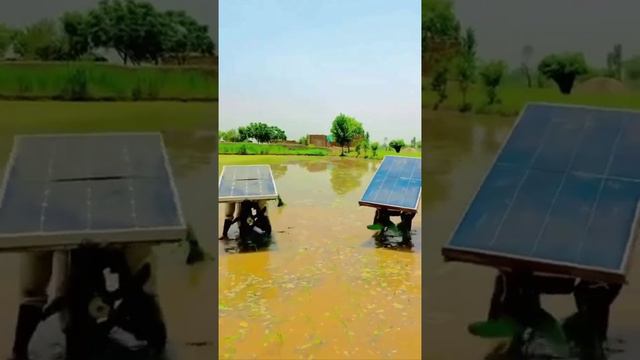 Киберпанк в Индии: рабочие вешают себе на спину солнечные плиты, которые питают маленький вентилятор