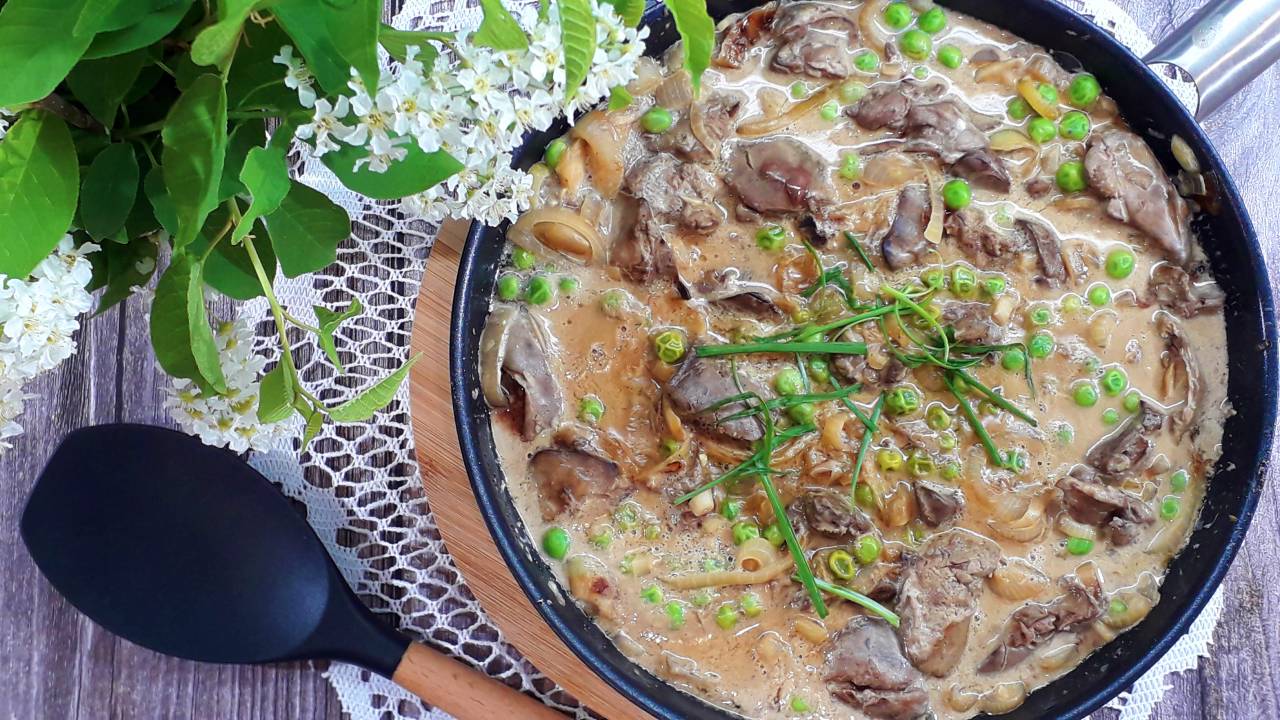 Куриная Печень в Сметане Жареная с Луком. Один Из Самых Любимых Рецептов.