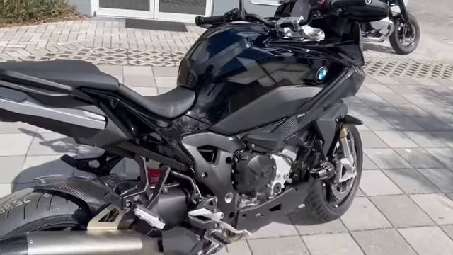 2022 BMW S1000XR Triple Black Best Touring And Adventure
