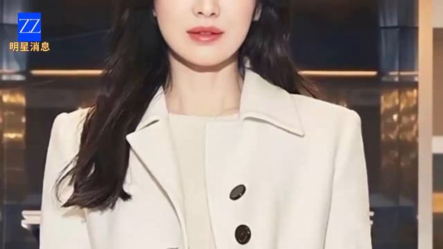 Song Hye Kyo was spotted traveling with Lee Min Ho, dressed in matching outfits, excited their fans