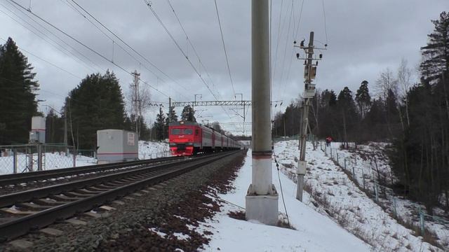 Электропоезд ЭТ2М-130 сообщением Клин - Москва