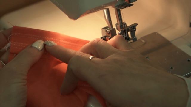 Merrylock 007 оверлок 5 ти ниточный