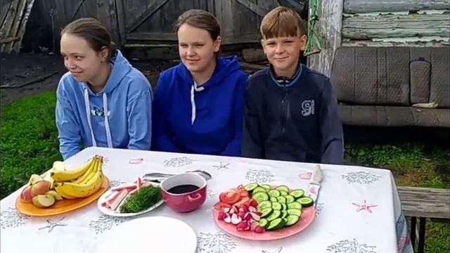 Петя неодекват, снулая рыба, Мужичка и подлиза, Перовы обзор