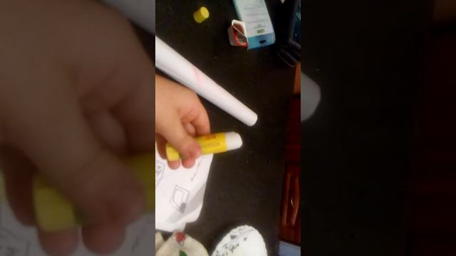 Как сделать своими руками мечь из 1 фонарика и 1 листа ЛЕГКО!!!