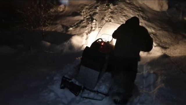 Тест драйв новых ГУСЕНИЦ на СНЕГОХОДЕ буран. Ночные покатушки. Установка цилиндра.Выезд.Движок13л.с