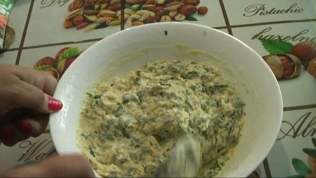 Кексики кукурузные с сыром и шпинатом