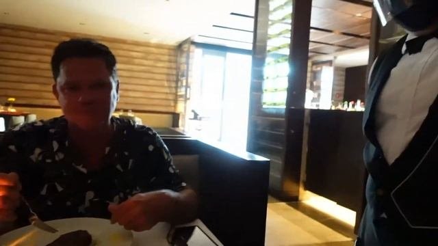 Secrets The Vine Bluewater Grill Steakhouse review