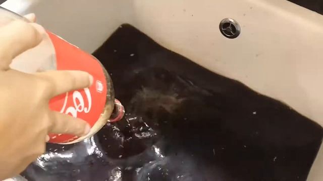 Кока Кола от засора