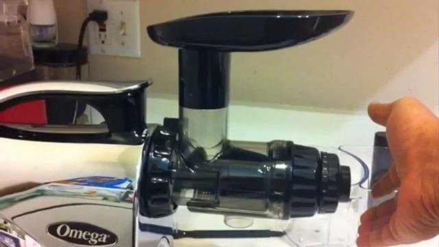 Review Omega Juicer NC900HRD19 Juice Extractor and Nutrition System Slow Masticating Dual-Stage Ext