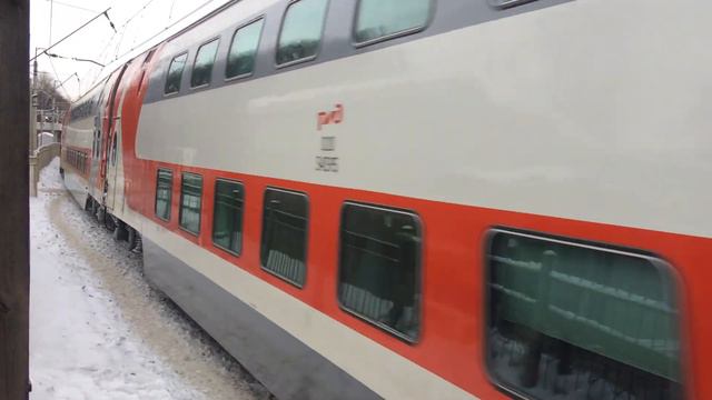 Электровоз ЭП20-070 с двухэтажным поездом!