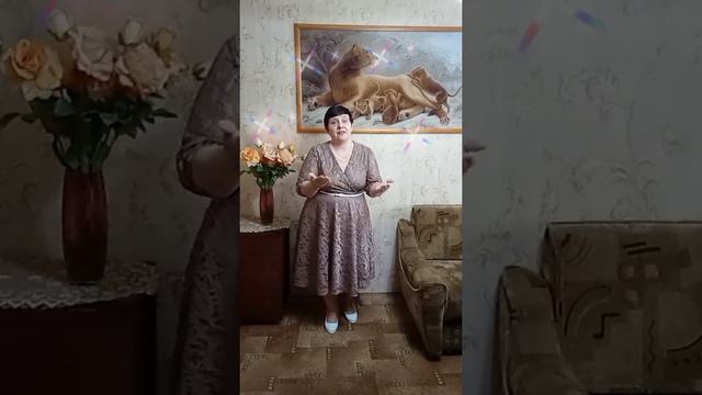 Класно поет.