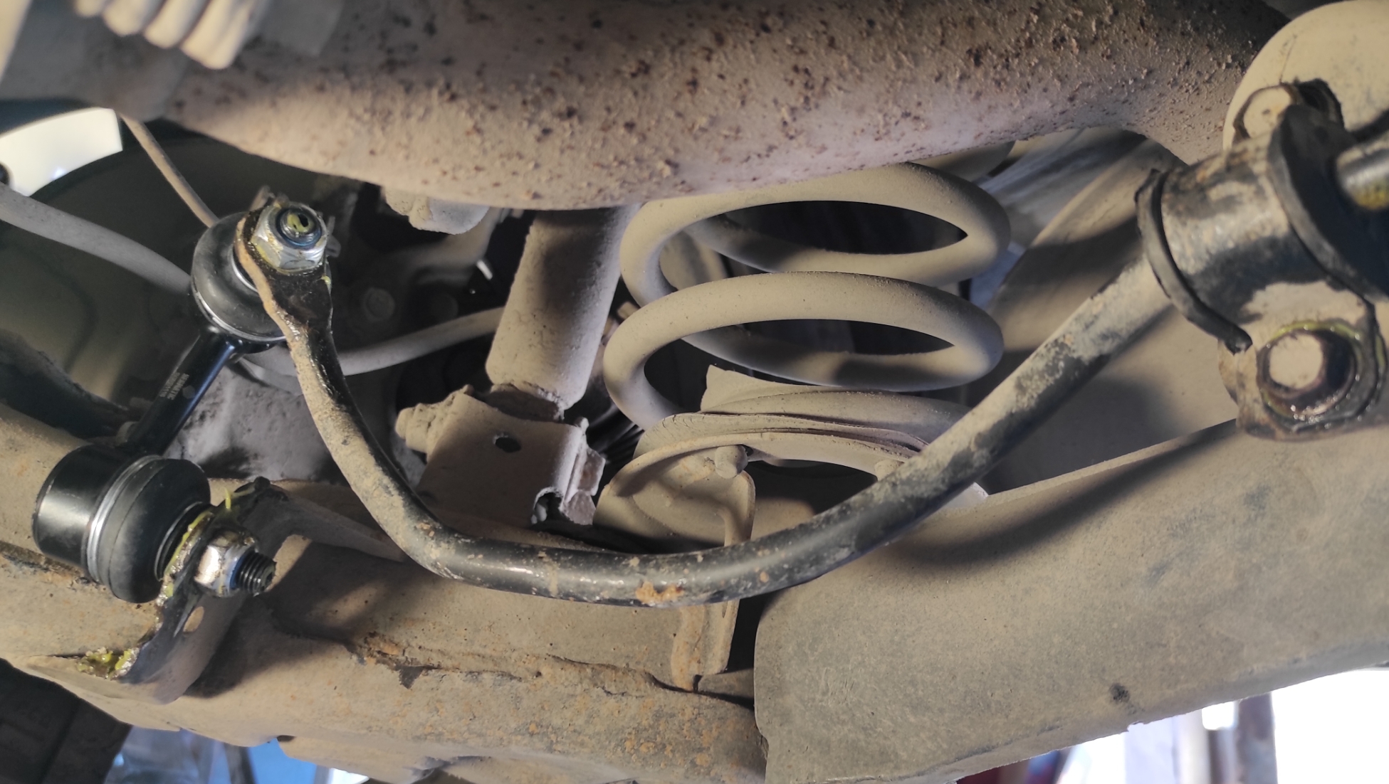Замена стоек и втулок заднего стабилизатора Honda Civic 9