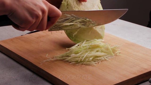 Секрет который ”подсмотрела” у мамы - квашеная капуста в котлетах творит чудеса!