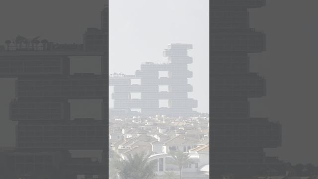 Сад смотровой на Пальме Джумейра The View at The Palm в Дубае