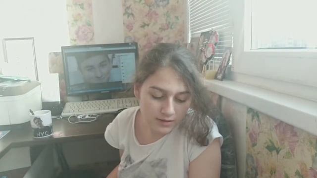 Жить жизнью кумира...