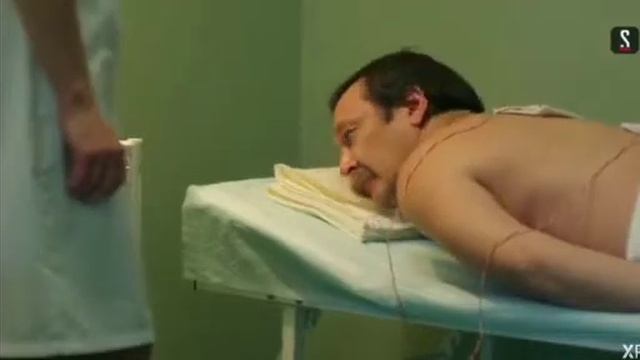 Аппарат для гальванизации и электрофореза "ПоТок" в фильме "Гранд"
