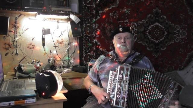 подскажите\мелодию\сам не\знаю слышал из к\ф\на горьк\гарм\самор \слухач\без\единой\ноты\душой\серд