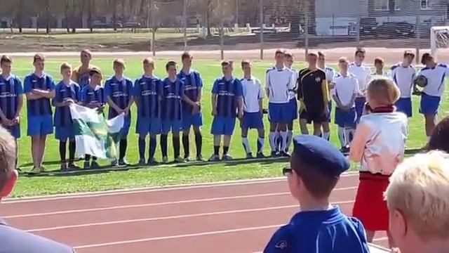 Софья Фисенко - Нас учили быть птицами