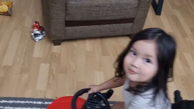 дети разбили телевизор