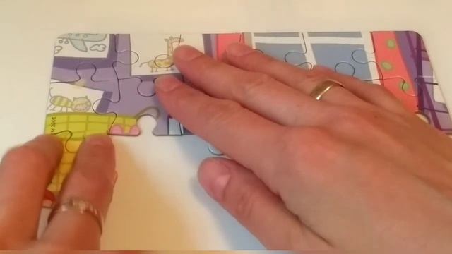 Свинка Пеппа и Джордж играют в игрушки. Собираем пазлы для детей.