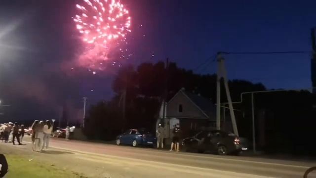 300 лет Кузбассу. Стрижки и обалденный поселковый салют.